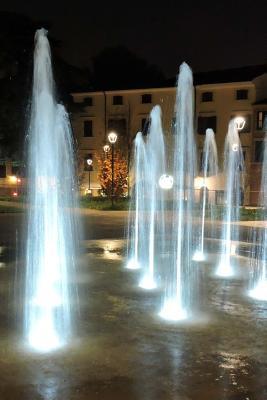 Read A Fountain in the City Center of Verona, Italy: Blank 150 Page Lined Journal for Your Thoughts, Ideas, and Inspiration - NOT A BOOK | ePub